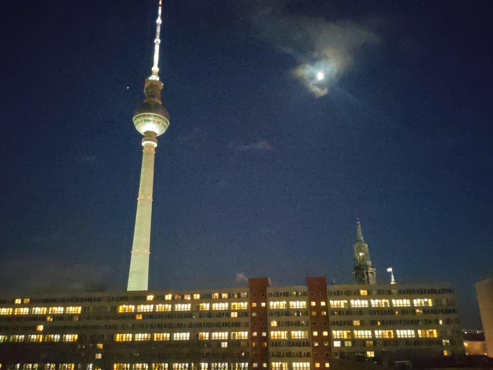 Mitte Von Mitte - Blick Auf Den Turm Lejlighed Berlin Eksteriør billede